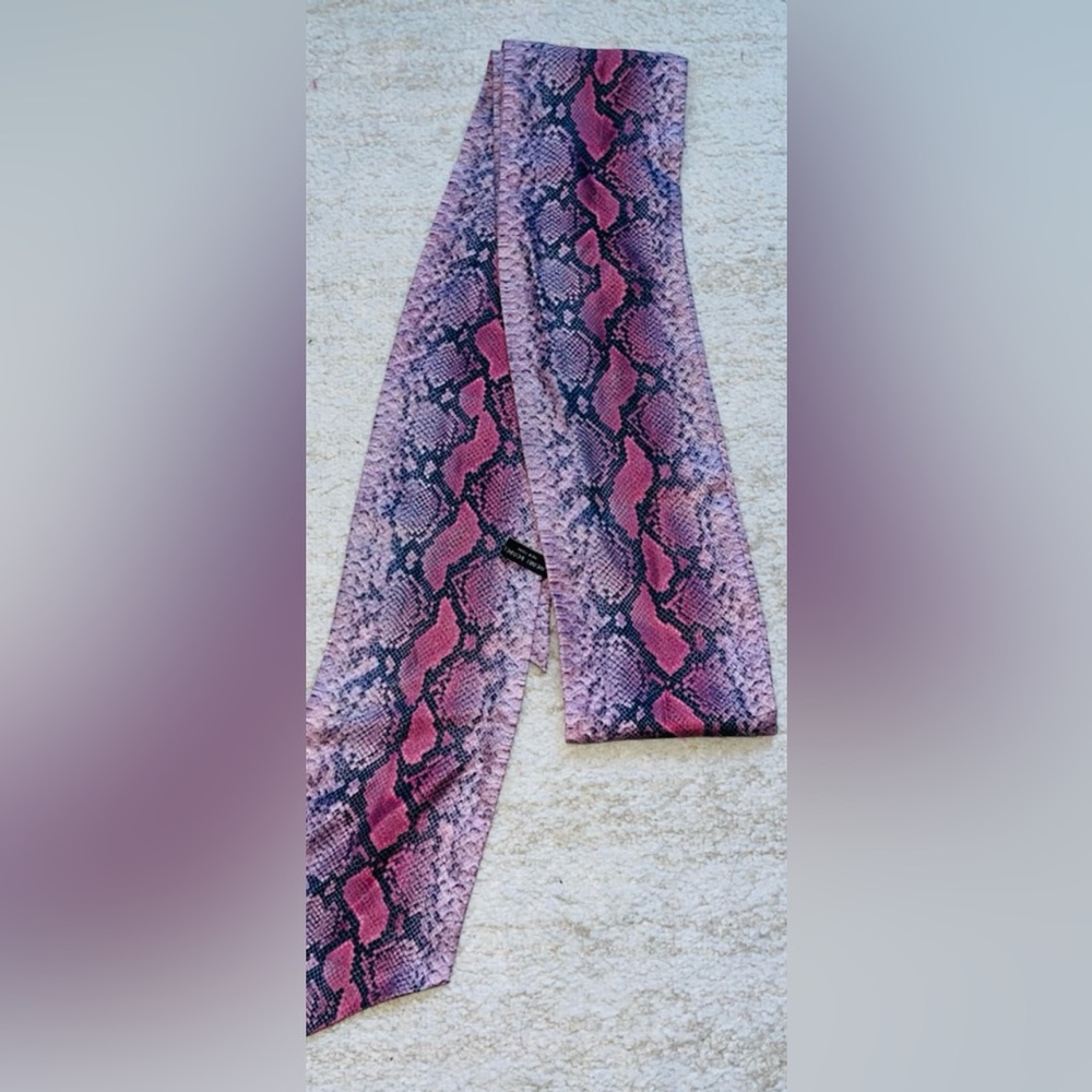 Henri bendel silk scarf